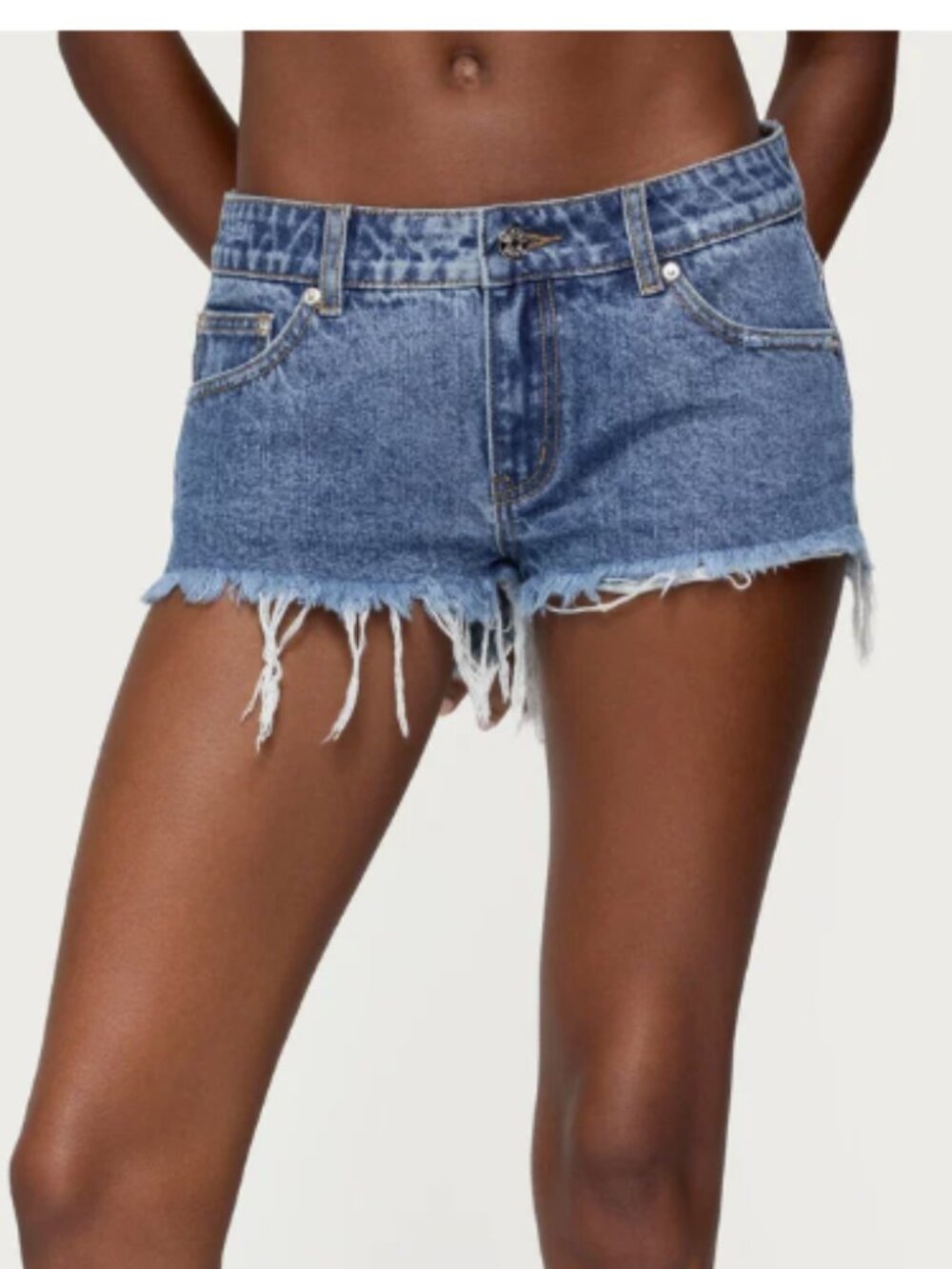 Edikted Frayed Vintage Washed Denim Shorts